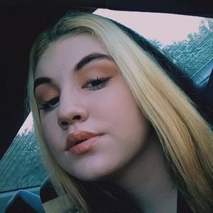 Meet your Posher, Tori